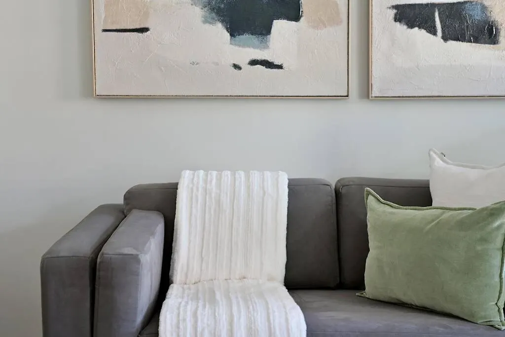Aquila - Stylish 1-Bed Apartment In Iconic High-Rise City Views Cape Town