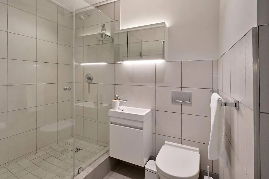 Aquila - Stylish 1-Bed Apartment In Iconic High-Rise City Views Cape Town