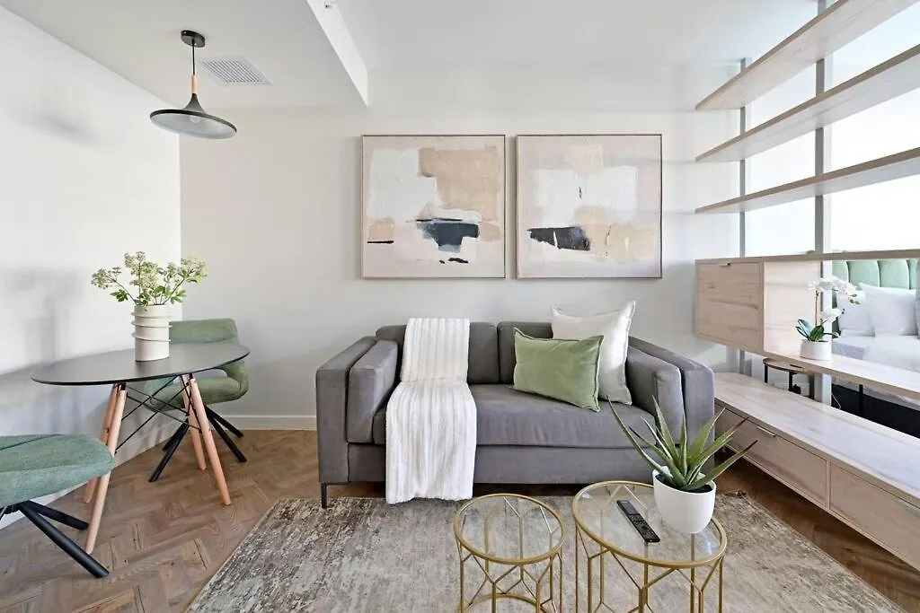 Aquila - Stylish 1-Bed Apartment In Iconic High-Rise City Views Cape Town